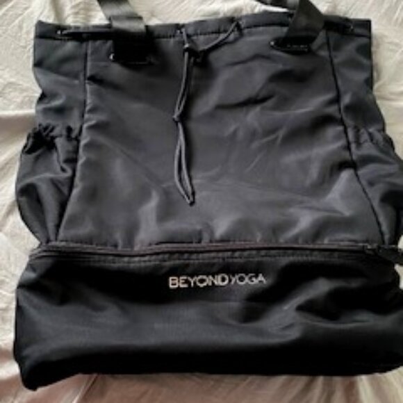 Beyond Yoga Drawstring Convertible Backpack - Picture 2 of 5